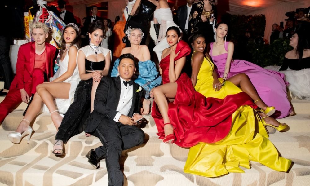 Prabal Gurung Success Story Of A Modern Luxury Designer