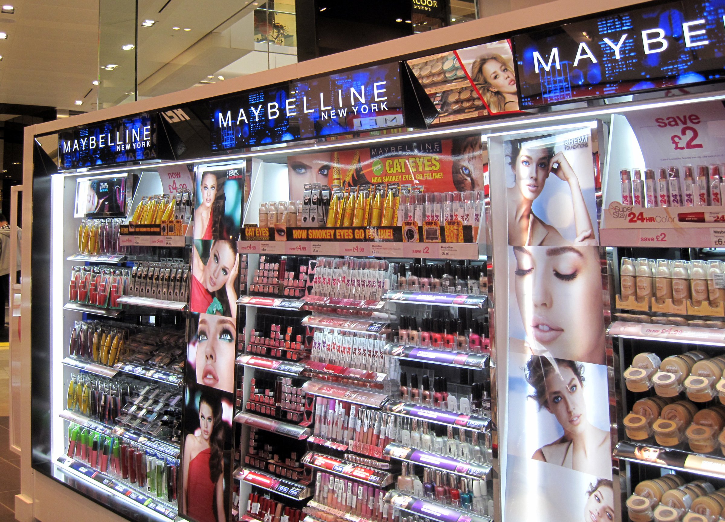 Maybelline store